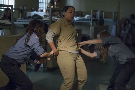 Selenis Leyva Lesbian Scene in Orange Is The New Black